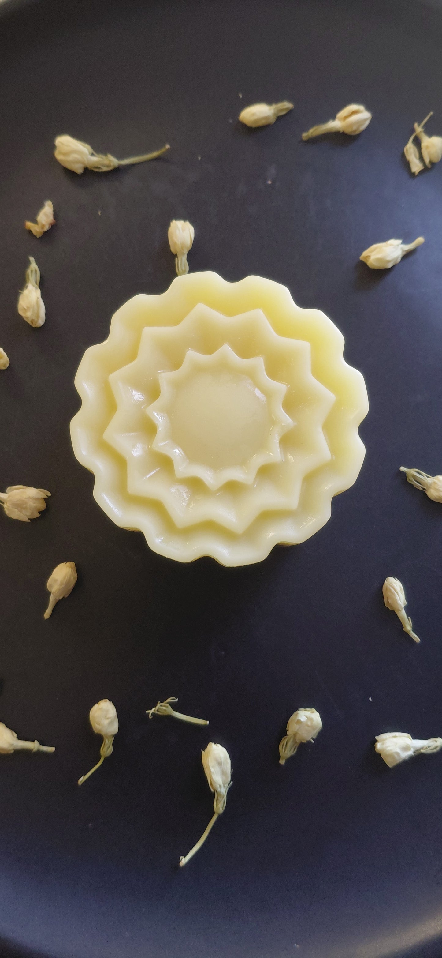 Hecate body lotion bar